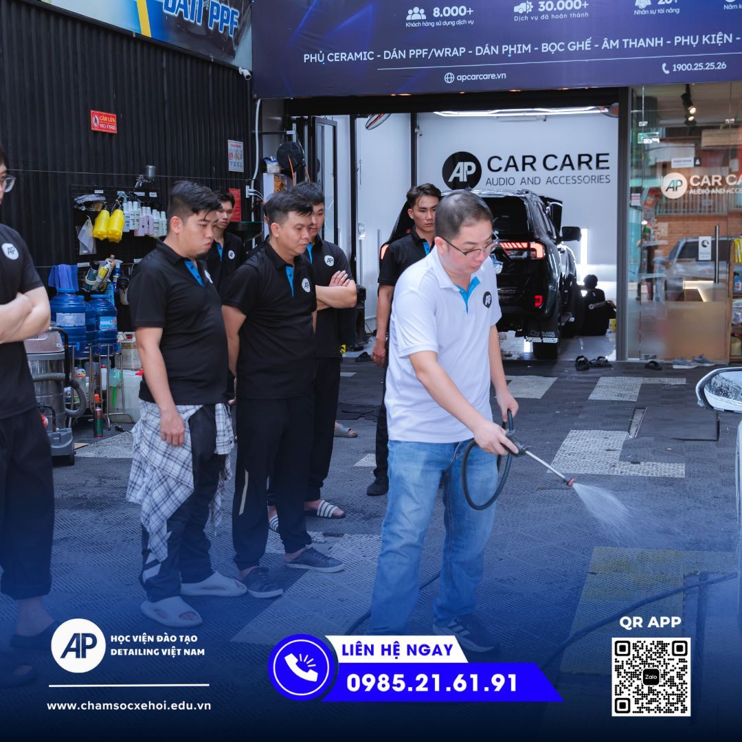 🧼 RỜI QUÂN NGŨ, TÔI CHỌN NGHỀ DETAILING – NƠI TÔI TÌM LẠI KỶ LUẬT VÀ NIỀM VUI LAO ĐỘNG 💪