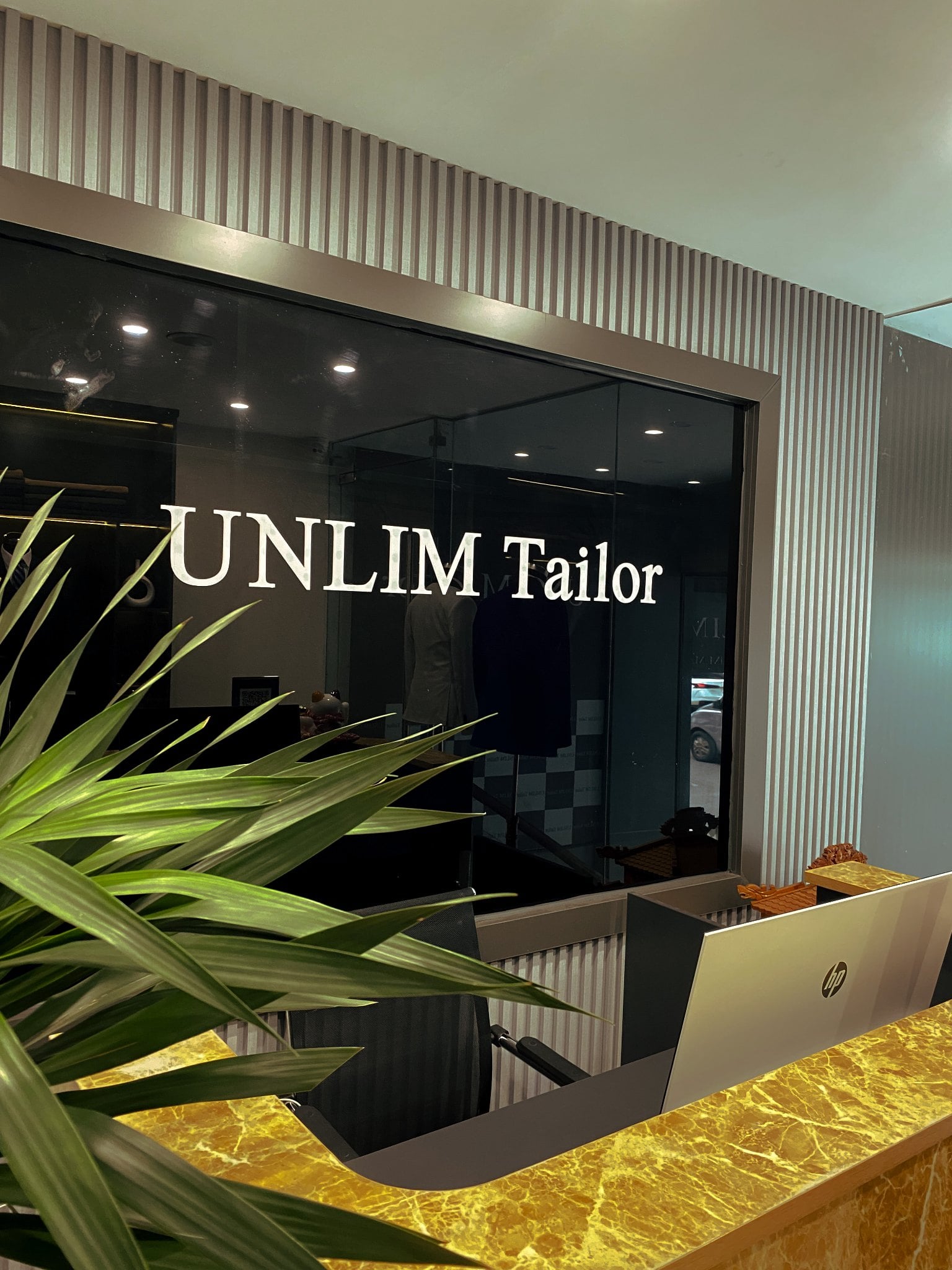 Top 5 nhà may Bespoke Suit đẳng cấp nhất tại Hà Nội năm 2026