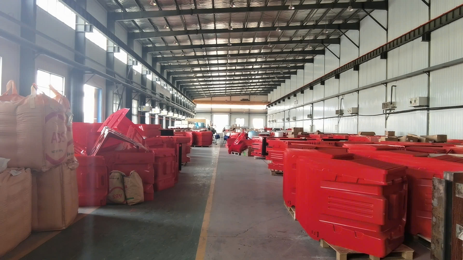Tấm Chắn Ngập FH81-L – Lá Chắn Vững Chắc Bảo Vệ Nhà Ở Và Nhà Xưởng Trước Nguy Cơ Ngập Úng
