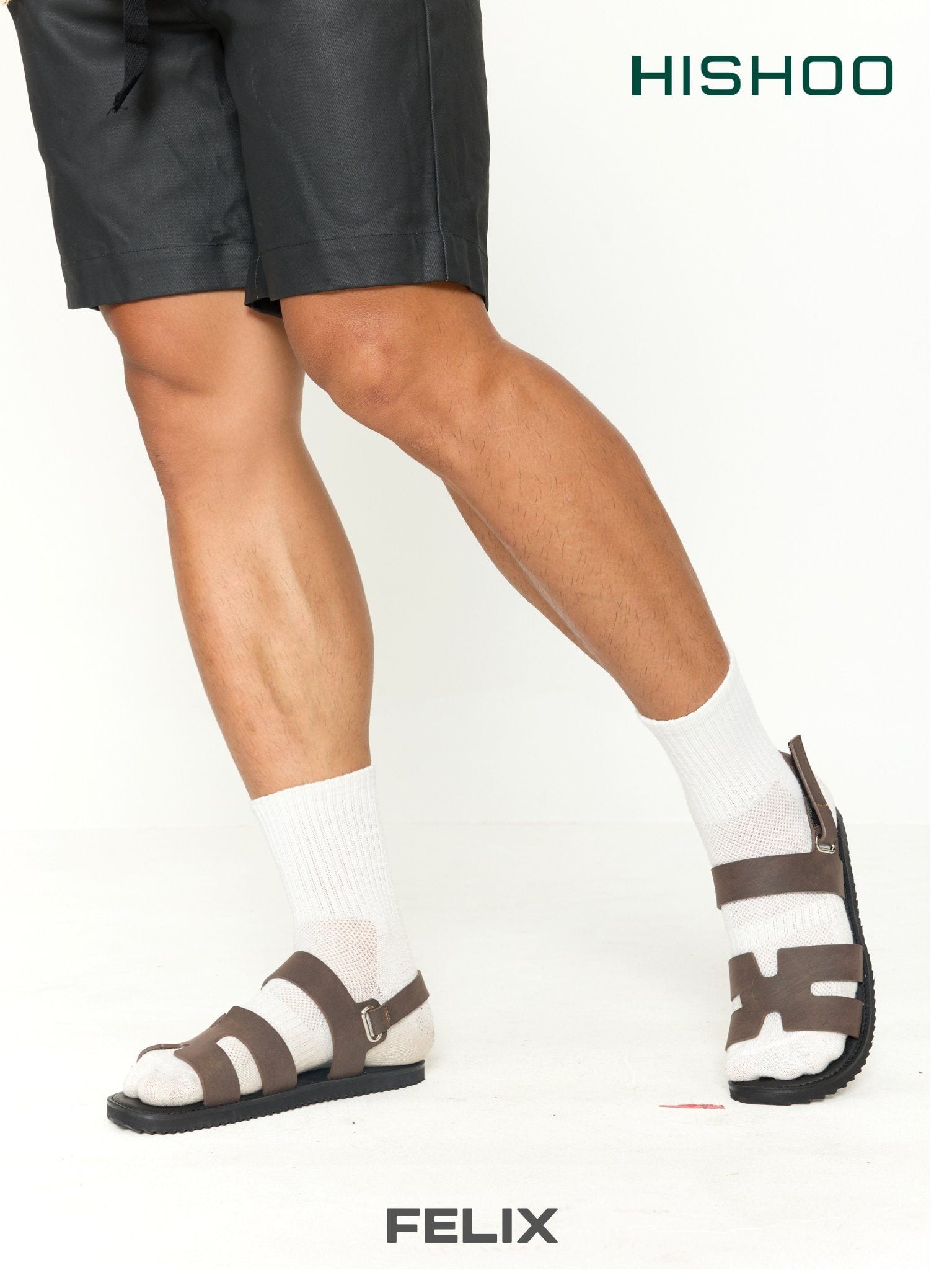 Vì sao dép da Hishoo hợp với nam Việt hơn Yeezy Slide? Phân tích chi tiết