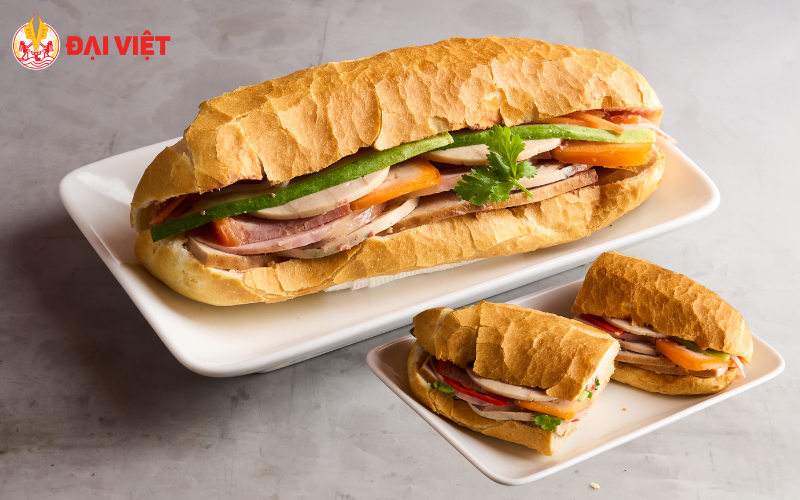 Điểm Thưởng Thức Bánh Mì Ngon Quận 1 - Nhà Hàng Đại Việt Trên Phố Tây Bùi Viện & Đề Thám