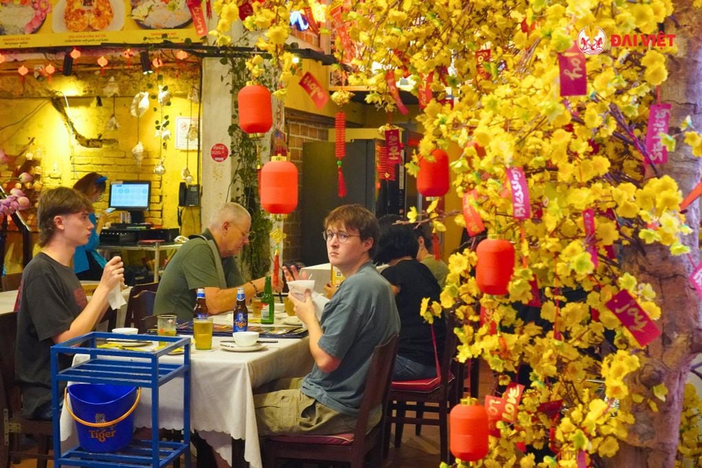 Ăn Ngon Quận 1: Check-in Thiên Đường Hải Sản Tươi Sống Ngay Giữa Lòng Thành Phố - Nhà Hàng Đại Việt