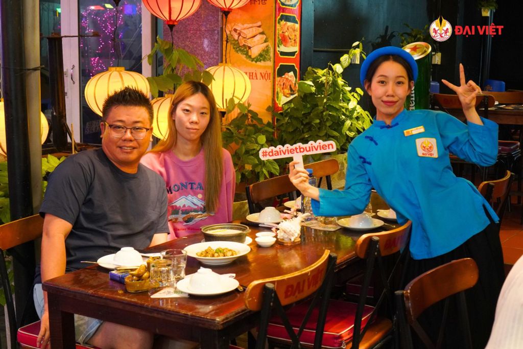 Where to Enjoy the Best Seafood in District 1? Discover Nong Thon Dai Viet Restaurant