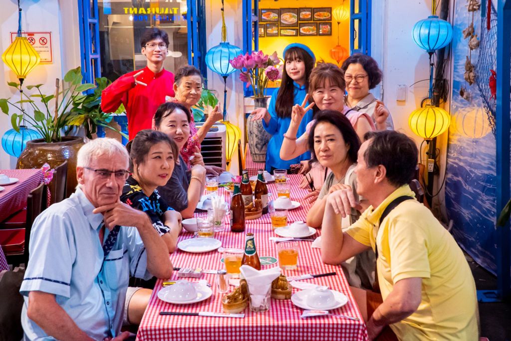 District 1 Restaurant “Bien Dai Viet” – A Fresh Seafood Destination in the Heart of Bui Vien