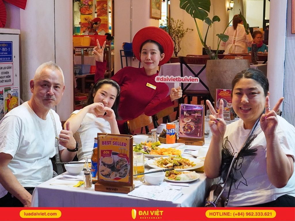 What to Eat in Bui Vien street? The Ultimate Seafood Experience