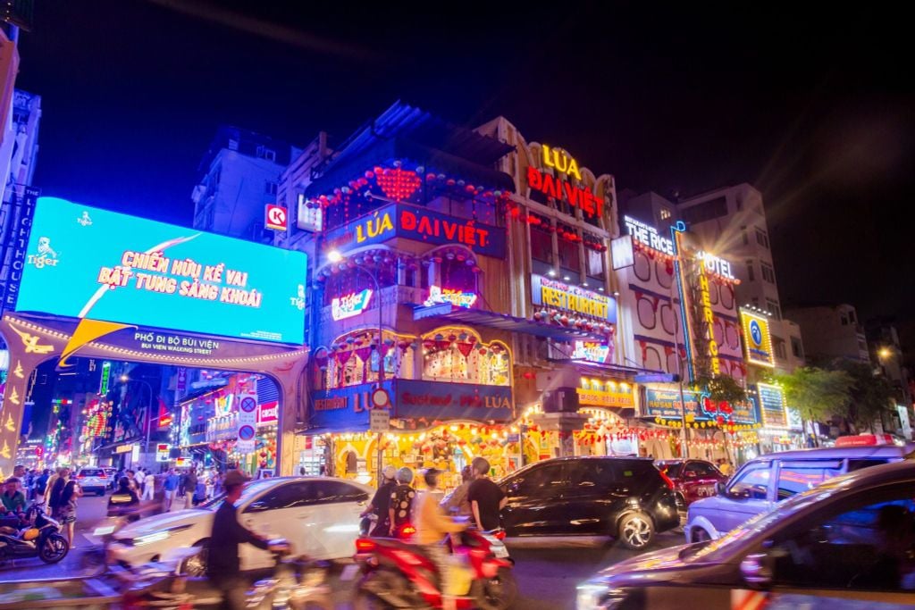 Food Tour Saigon – Khám Phá Địa Điểm Thưởng Thức Ẩm Thực Đáng Thử Tại Quận 1: Nhà Hàng Lúa Đại Việt