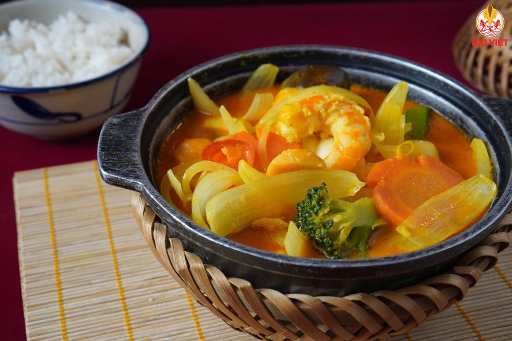 Food Tour Saigon – Gợi Ý Điểm Thưởng Thức Ẩm Thực Cho Đoàn Khách Lớn Tại Nhà Hàng Đại Việt Quận 1