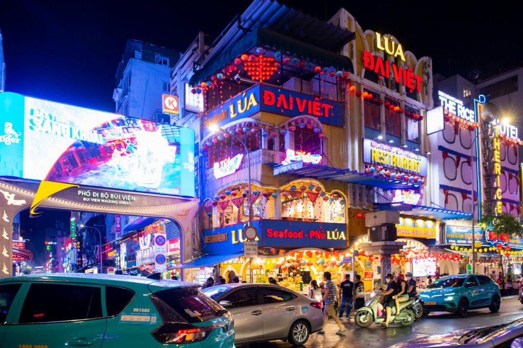 Nhà Hàng Tất Niên Đại Việt – Địa Điểm Tổ Chức Tiệc Tất Niên Lý Tưởng Ngay Lòng Sài Gòn