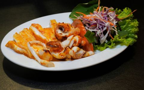 Menu mực tươi ngon tại Lúa Đại Việt - Ăn một lần là nhớ mãi