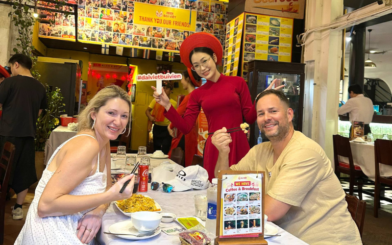 Giải Pháp Ăn Uống Cho Nhóm Khách Đông Người Tại Trung Tâm Sài Gòn – Vì Sao Nhà Hàng Đại Việt Được Lựa Chọn?