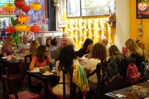 Nhà Hàng Quận 1 Ốc Đại Việt – Điểm Hẹn Ẩm Thực Nổi Tiếng Tại 191 Bùi Viện