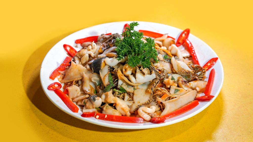 Melo Melo – A Must-Try Christmas Delicacy at Lua Dai Viet Restaurant