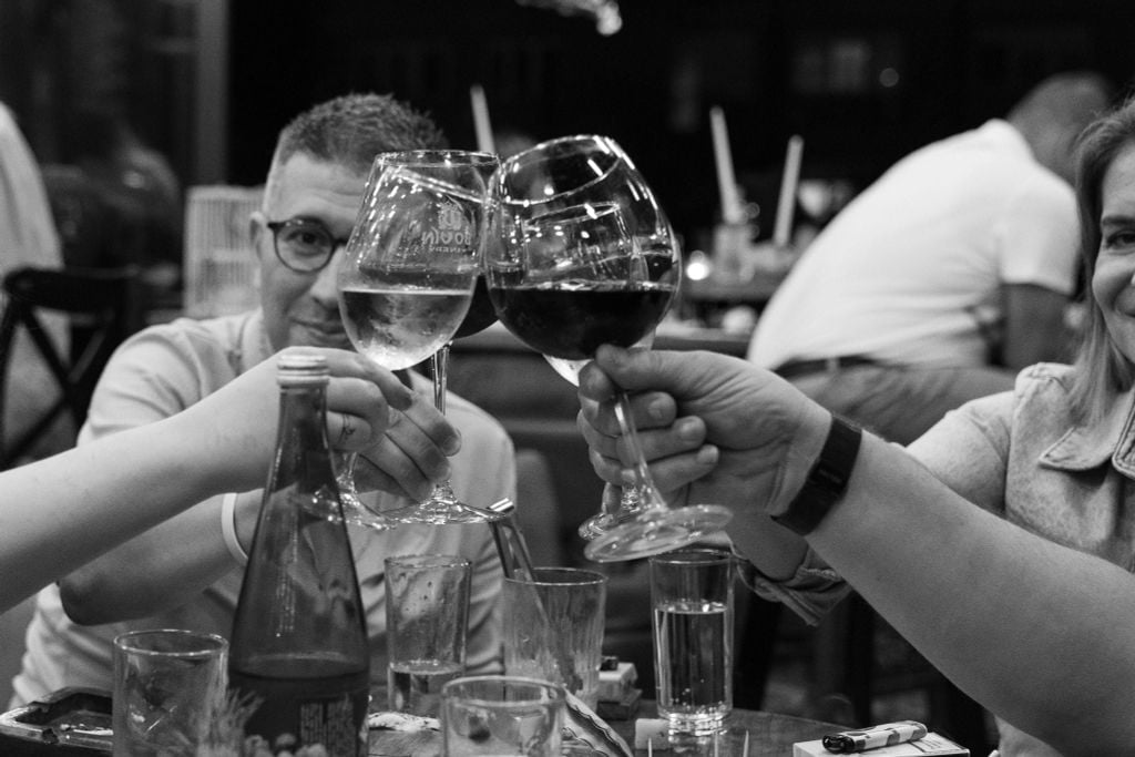 What Do Corporate Clients Need from a Professional Business Dining Restaurant? - Dai Viet Restaurant