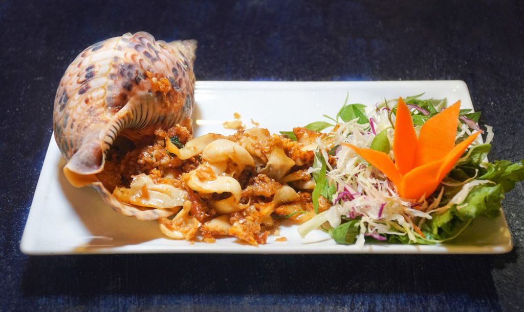 ATLANTIC TRITON'S TRUMPET SNAIL – PREMIUM SEAFOOD FOR CHRISTMAS 2025 IN HO CHI MINH CITY