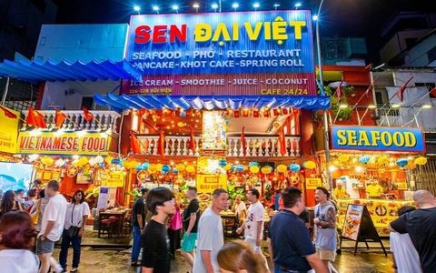 Sen Đại Việt – Dấu ấn giao hòa giữa hương vị và tâm hồn Việt