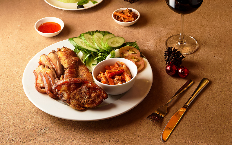 Thanksgiving Quận 1 – Trải Nghiệm Lễ Tạ Ơn Ấm Áp Tại Nhà Hàng Đại Việt Bùi Viện