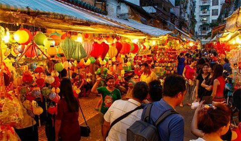 Trung Thu Đi Đâu? Trải Nghiệm Không Khí Lễ Hội Tại Phố Tây Bùi Viện