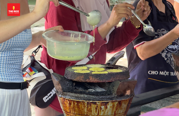 làm bánh khọt