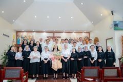 Thánh Lễ Tuyên Khấn Lần Đầu | Dòng Nữ Tu Thánh Giá Và Thương Khó Chúa Giêsu