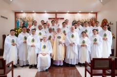 Thánh Lễ Tạ Ơn 20 Năm Dòng Thương Khó Chúa Giêsu Hiện Tại Việt Nam