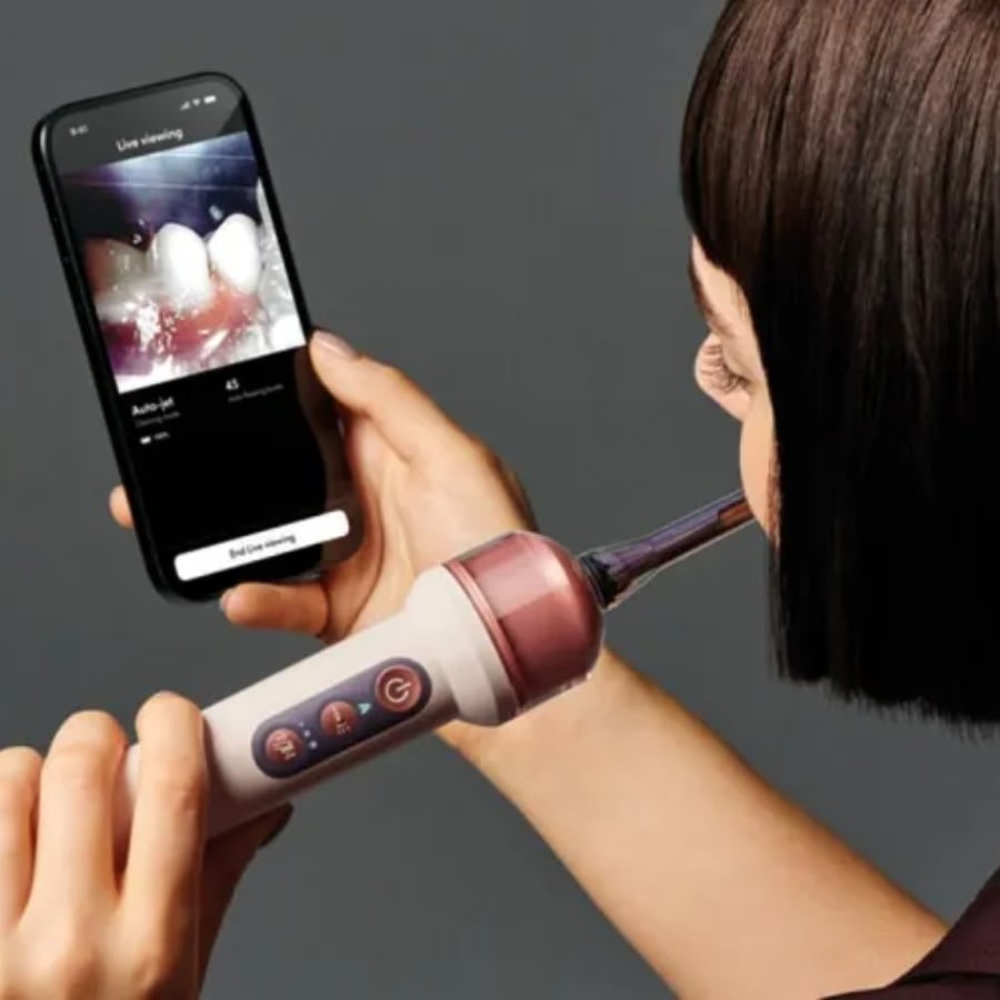 Dyson CameraJet™: Cuộc Cách Mạng Chăm Sóc Răng Miệng Với Camera AI Và Tia Nước Siêu Siêu Nhỏ