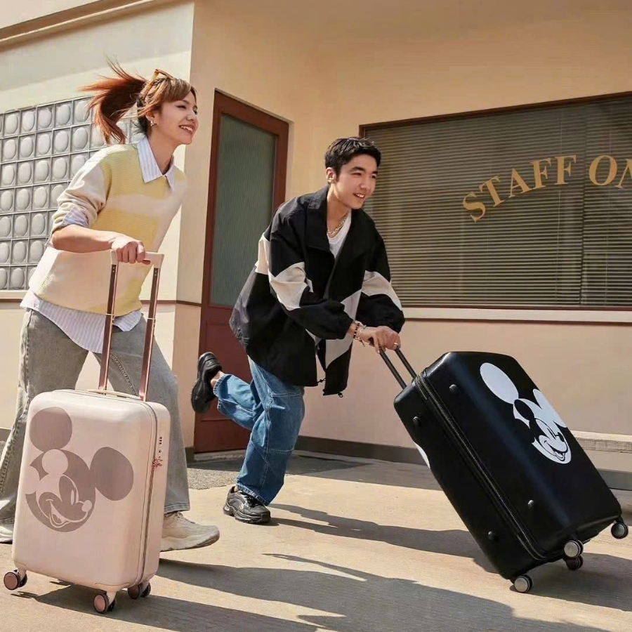 Vali Samsonite Mickey size 20 cabin Thiết kế nổi bật với biểu tượng Mickey Mouse đầy cá tính