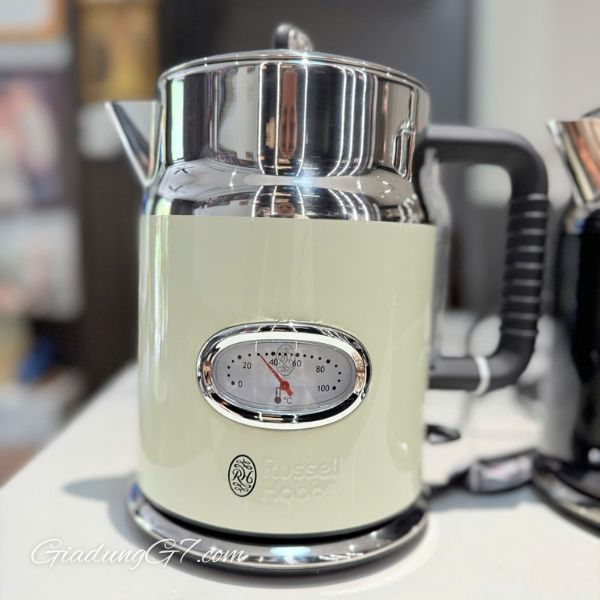 Ấm siêu tốc Russell Hobbs Retro Dung tích 1,7 lít có vạch chia mức