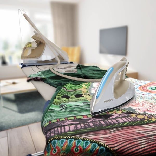 Với Bàn là hơi nước Philips GC9642/60 PerfectCare Elite&nbsp;công suất 2400W, việc xử lý nếp nhăn trở nên đơn giản và nhanh chóng hơn bao giờ hết.