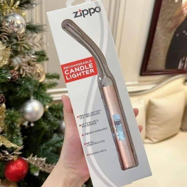 Bật lửa nến sạc điện Zippo có cấu trúc kim loại chắc chắn với cổ linh hoạt.