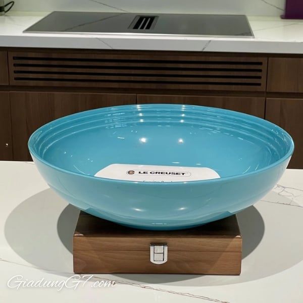 Bát tô Le Creuset Vancouver 32cm Khả năng giữ nhiệt vượt trội giúp thức ăn luôn ấm hoặc lạnh khi dùng