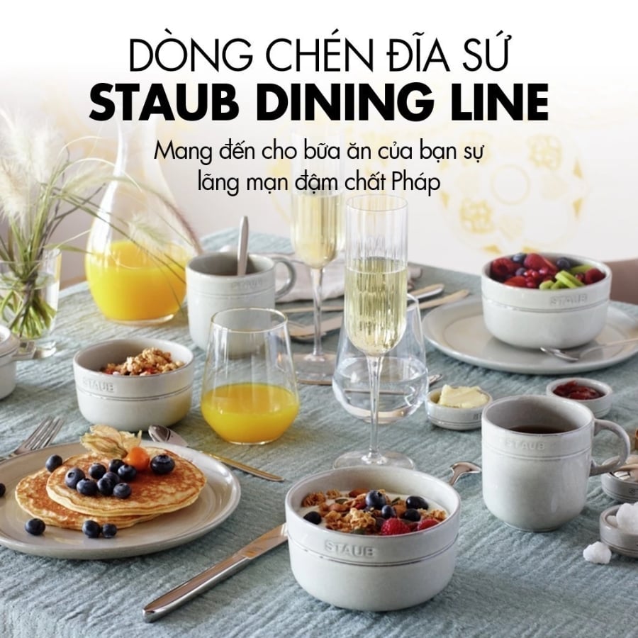 Bát tô Staub 17cm với đường kính 17 cm và thiết kế trang nhã, vượt thời gian, bát sứ Staub là vật dụng thiết thực cho việc sử dụng hàng ngày trong nhà bếp.