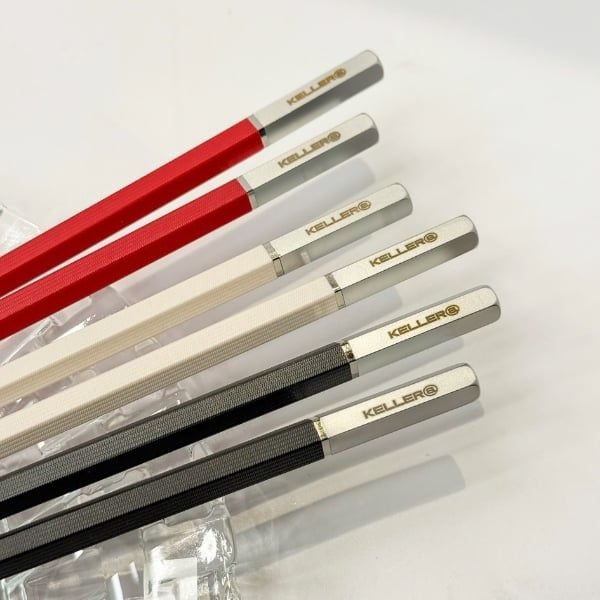 Bộ 10 đôi đũa sợi thủy tinh Keller Tay cầm dài và tiện dụng, thiết kế hình vuông, phần đầu và đuôi đũa được đánh bóng mờ