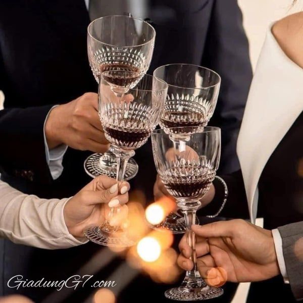 Bộ 2 Ly bầu Rogaska Goblet Diamond 310ml thiết kế đơn giản, thanh lịch... tô điểm và mang lại cho không gian sống thêm nét tinh t