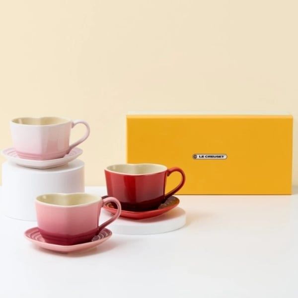 Bộ 4 cốc Le Creuset 220ml hình trái tim -&nbsp;Thưởng thức đồ uống một cách sành điệu với bộ bốn chiếc cốc hình trái tim duyên dáng mang gam màu pastel mộng mơ.