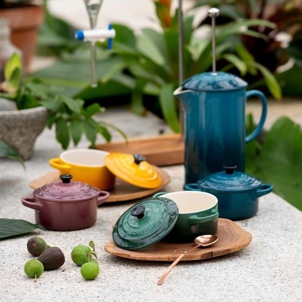 Bộ 4 nồi gốm mini Le Creuset Botanique 10cm 250ml&nbsp;là lựa chọn hoàn hảo cho những bữa ăn tinh gọn, đậm chất thẩm mỹ.