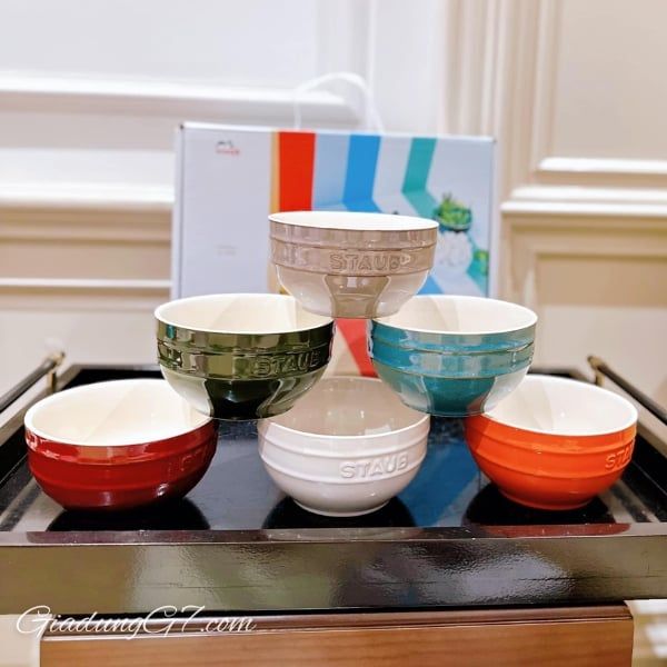 Bộ 6 bát Staub 14cm Cầu vồng - Bát phở&nbsp;mang đến một loạt màu sắc cầu vồng cho bàn ăn của bạn