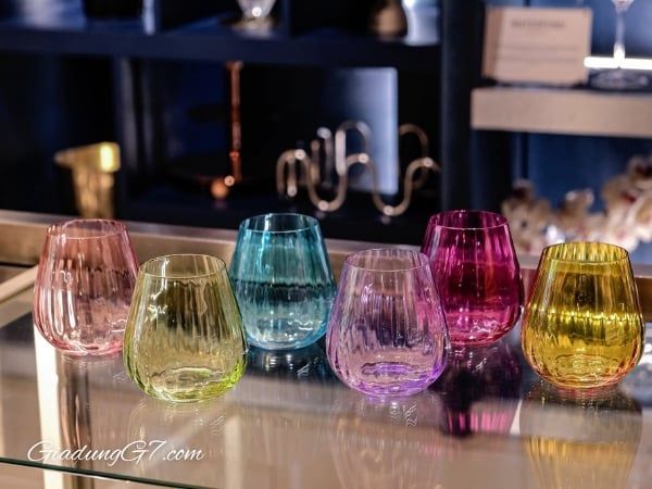 Bộ 6 cốc Bohemia Columba 380ml được làm từ thủy tinh pha lê có độ tinh khiết cao.