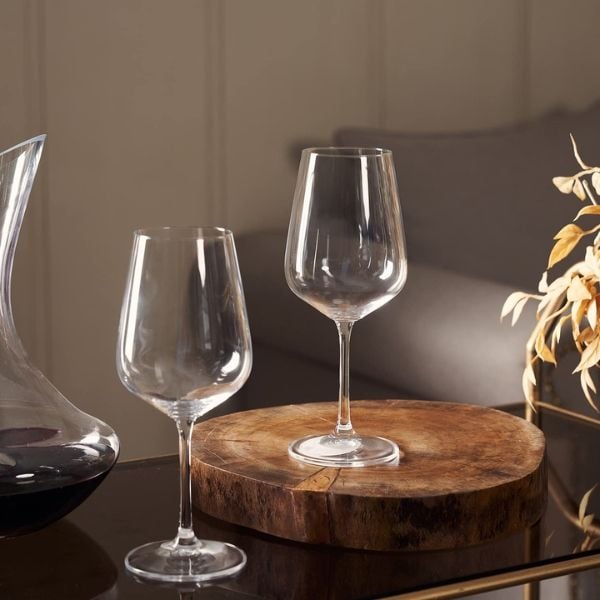 Bộ 6 ly pha lê Titanium Bohemia Strix có tất cả các đặc tính về độ sáng, trong suốt, sang trọng