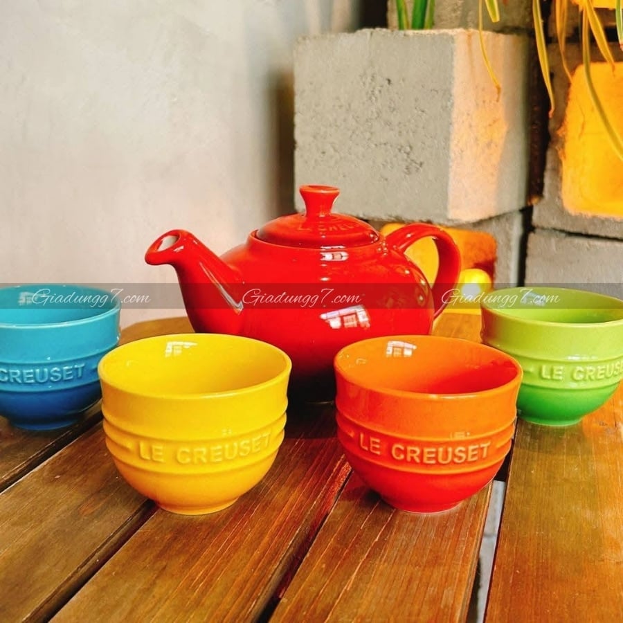 Bộ ấm chén cầu vồng Le Creuset 5 món