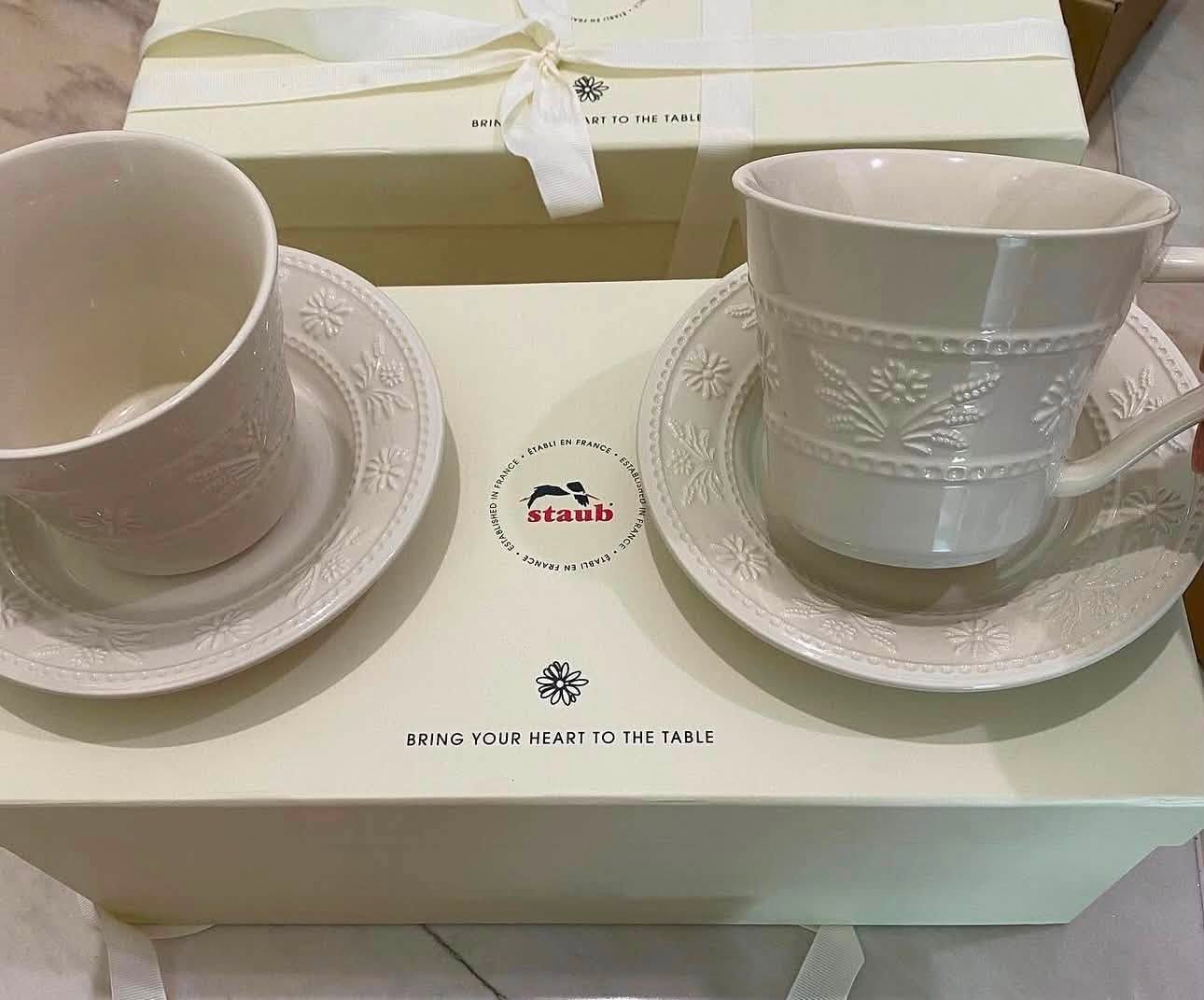 Bộ cốc chén Staub Margaret 4 món hoa Daisy Bộ trà chiều lãng mạn mới ra mắt