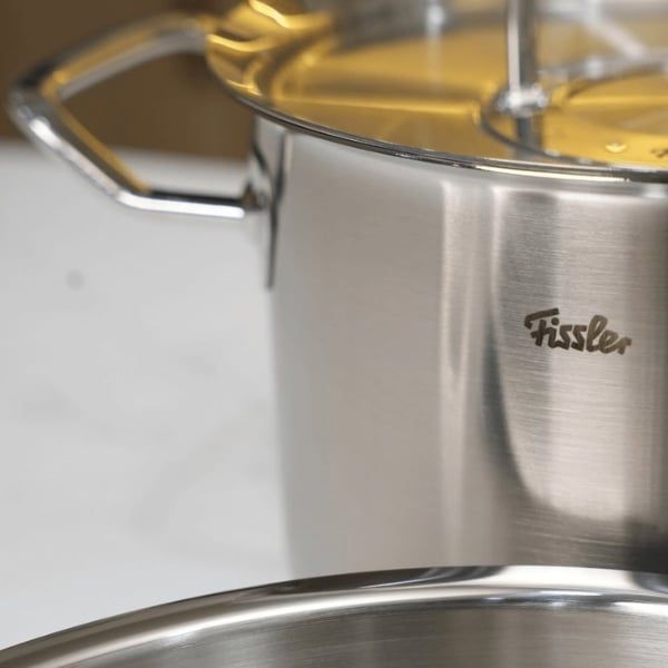 Bộ nồi Fissler Pure Profi 4 món nắp inox với mỗi sản phẩm sở hữu thiết kế tay cầm rộng
