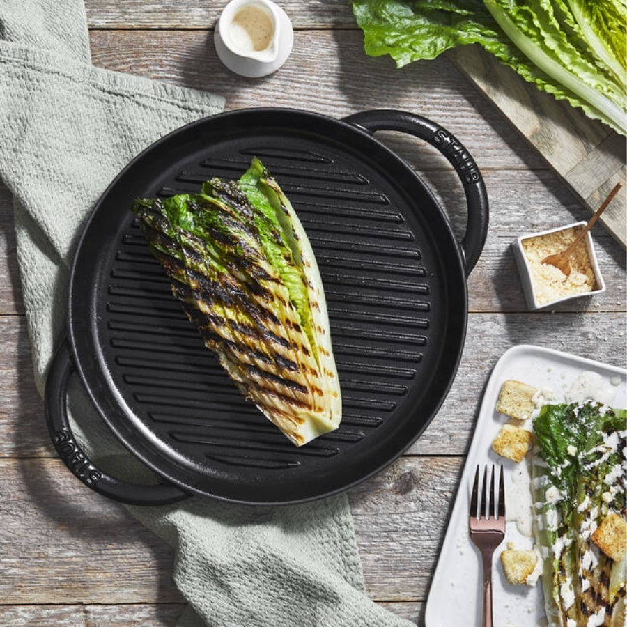 Chảo gang nướng tròn Staub 26cm Công nghệ sản xuất