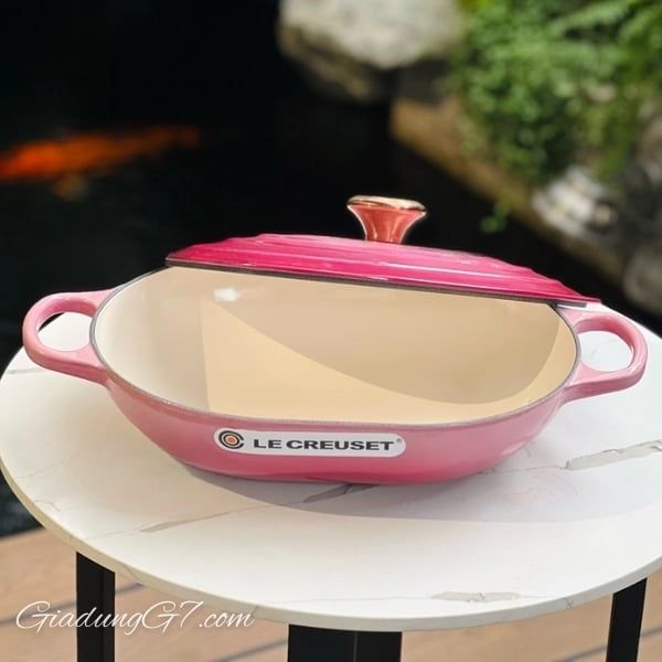 Chảo gang Le Creuset Oblong 31cm Chảo gang oval Le Creuset Oblong 31cm 3.4L - Hồng Berry