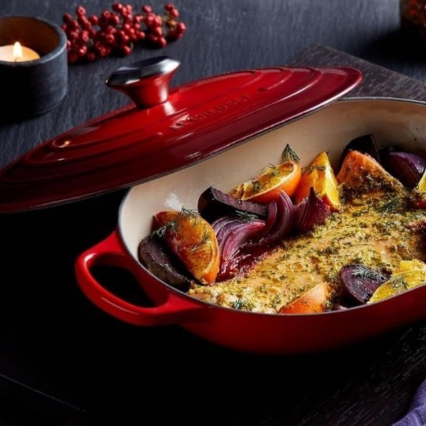 Chảo gang oval Le Creuset Oblong 31cm 3.4L - Màu Đỏ