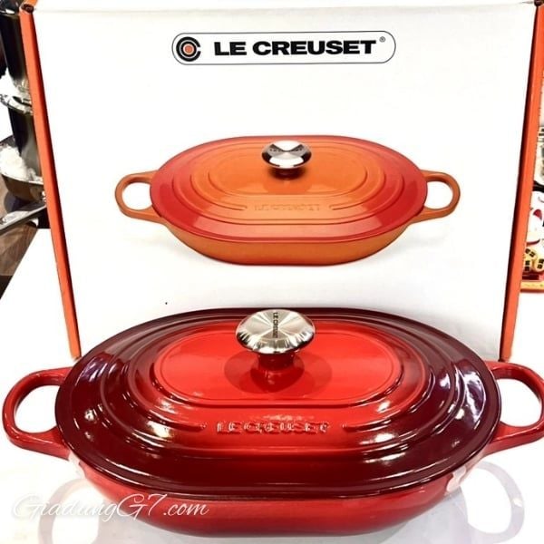 Chảo gang oval Le Creuset Oblong 31cm 3.4L - Màu Đỏ