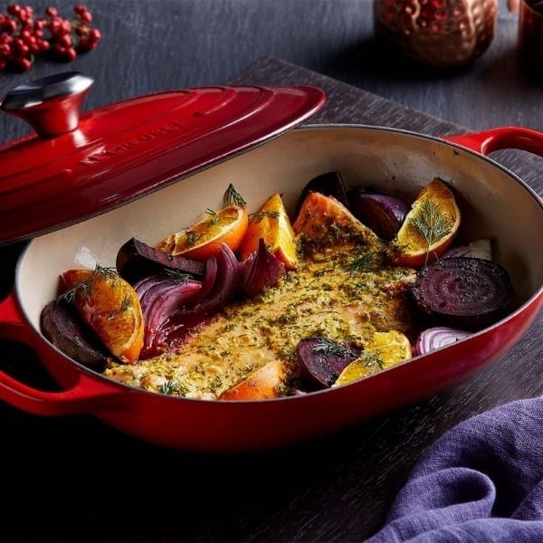 Chảo gang oval Le Creuset Oblong 31cm 3.4L - Màu Đỏ