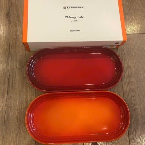 Với Đĩa Le Creuset Oblong hình chữ nhật 25cm này, bạn có thể nấu và phục vụ nhiều món ăn khác nhau.