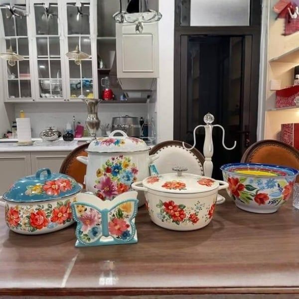 Giá đựng khăn ăn hình bướm The Pioneer Woman Lớp men màu trên đồ gốm sứ