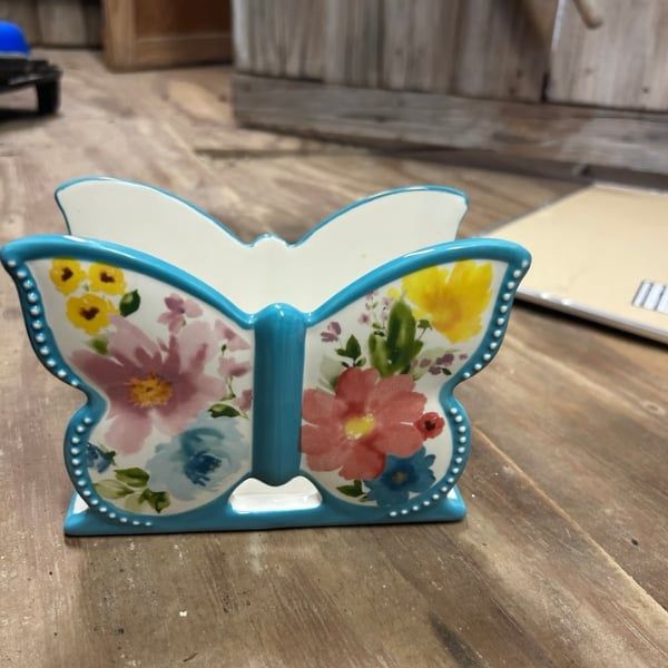 Giá đựng khăn ăn hình bướm The Pioneer Woman Lớp men màu trên đồ gốm sứ