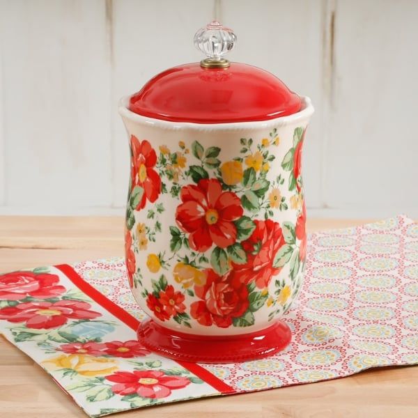 Hũ đựng đồ khô The Pioneer Woman Vintage Floral - Màu Đỏ&nbsp;lý tưởng để đựng cà phê, trà, bột mì và nhiều thứ khác